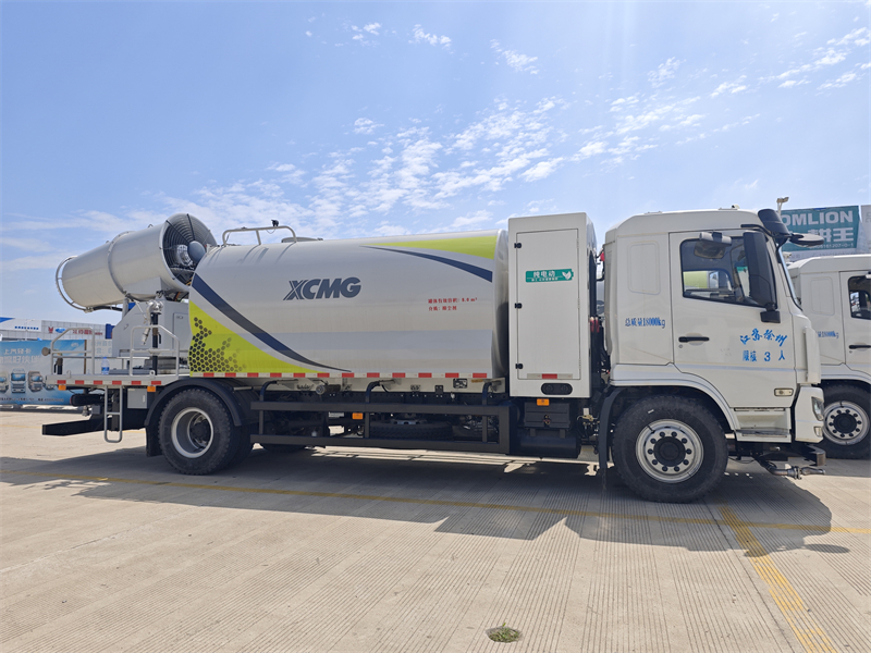 全新6臺(tái)純電動(dòng)100米抑塵車(chē)簽約成功，發(fā)車(chē)......